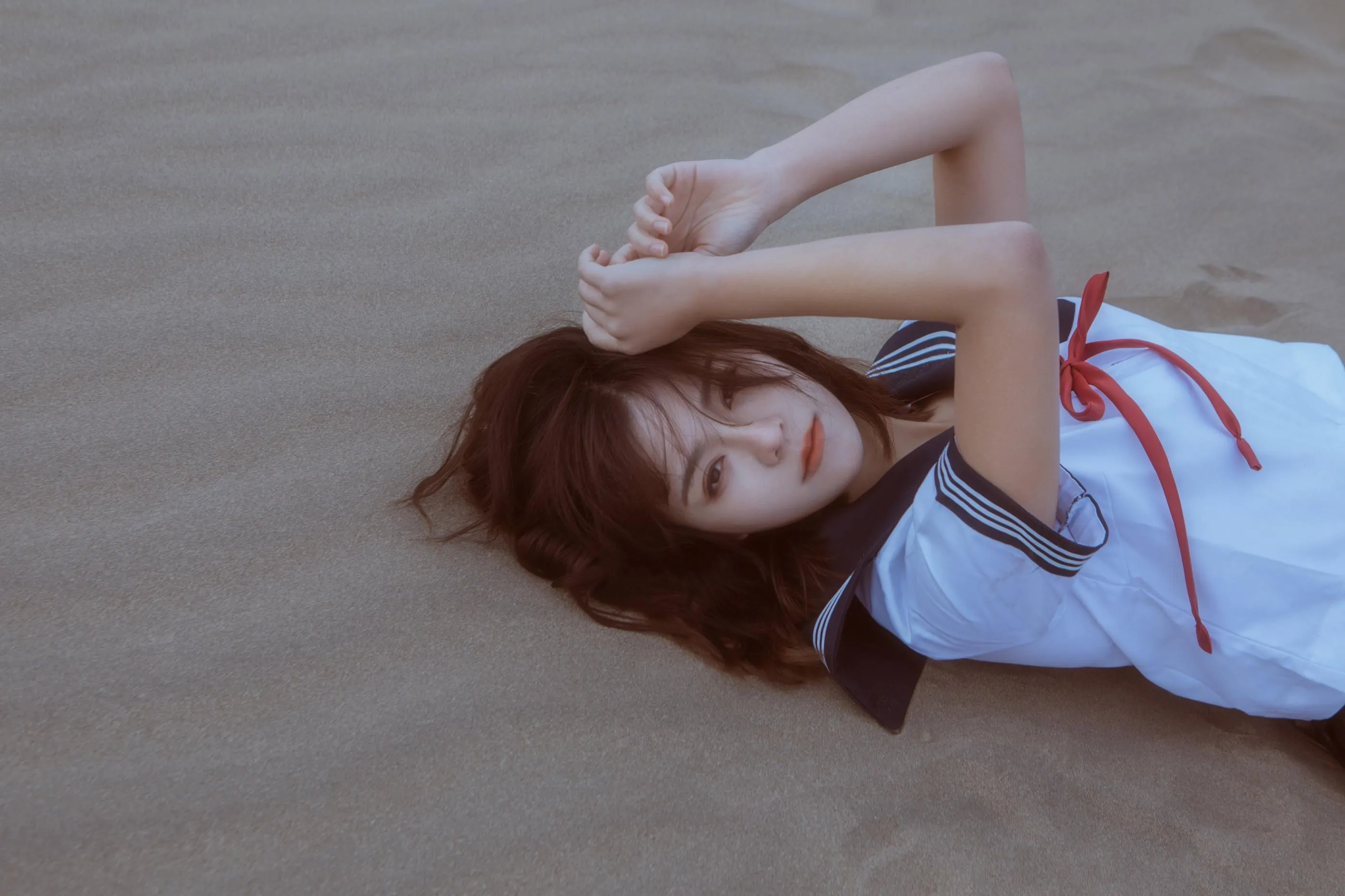 [艺图语] 2022.05.14 沙漠JK 佳佳 [24P]插图8